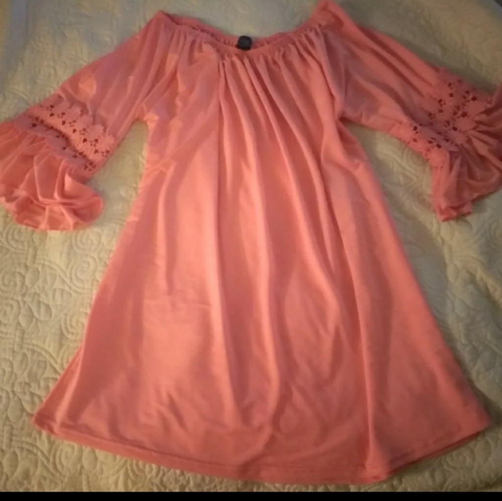 Ruffle sleeve tunic